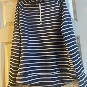 Vineyard vines performance pullover size xs
